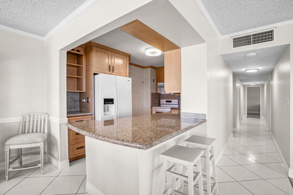 111 N Pompano Beach Boulevard #1609, photo 6