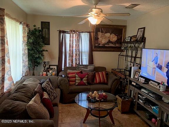 4th image of 4126 CONNIE Street