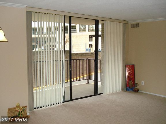 5th image of 4 Monroe St APT 109