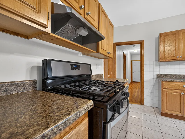 81 Dakota St #3 — Photo 3