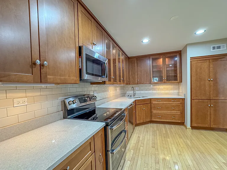 416 Swallow Ln — Photo 9
