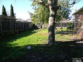 3rd image of 530 Ashwood Dr
