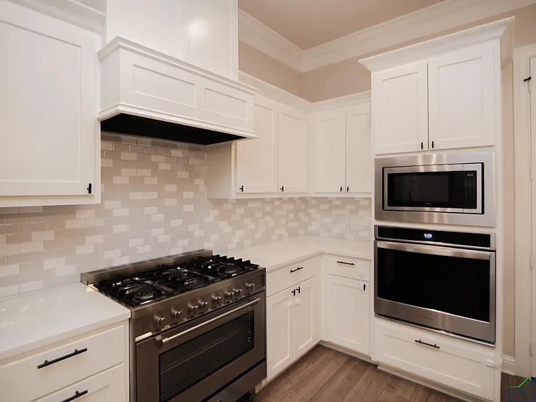 140 Lilly Lue Ln — Photo 13
