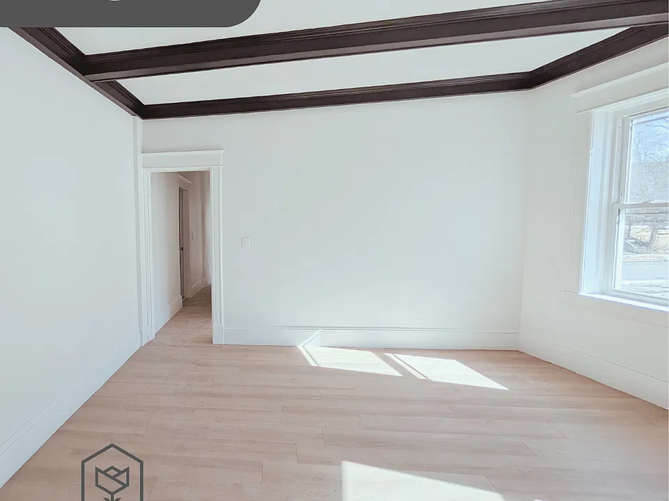 24 Coomes St #3R