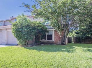 10032 Spring Place Dr, Houston, TX 77070