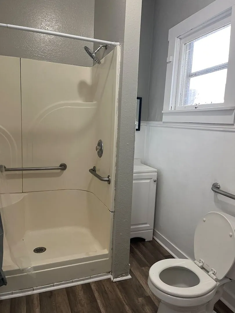 Fully Renovated Home Historic West Side of Downtown — Photo 4