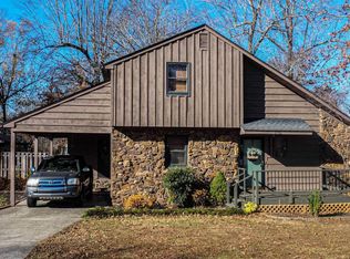 1715 Debby Dr, Paducah, KY 42003