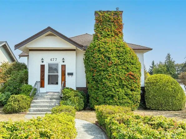 477 Swinford St, Esquimalt, BC V9A 6G2