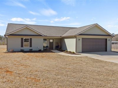6197 Georgia Rd, Gray Court, SC, 29645