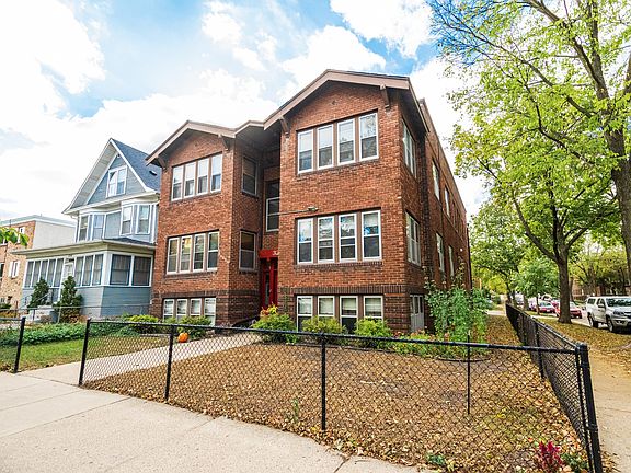 Welcome to Central Lakes of Uptown, where modern living meets timeless charm. Enjoy spacious units, beautiful landscaping, and a vibrant community in a prime location. Elevate your lifestyle today. Schedule a visit to see your new home!