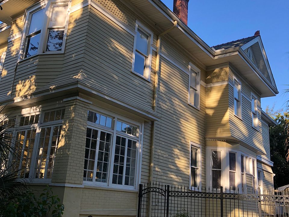 1st image of 28 Allard Blvd
