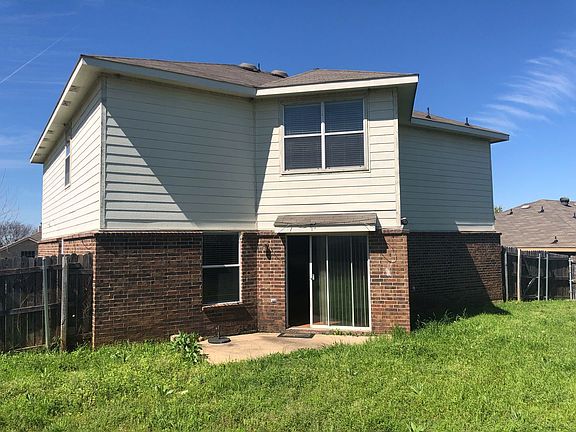 3rd image of 1700 Hope Town Dr
