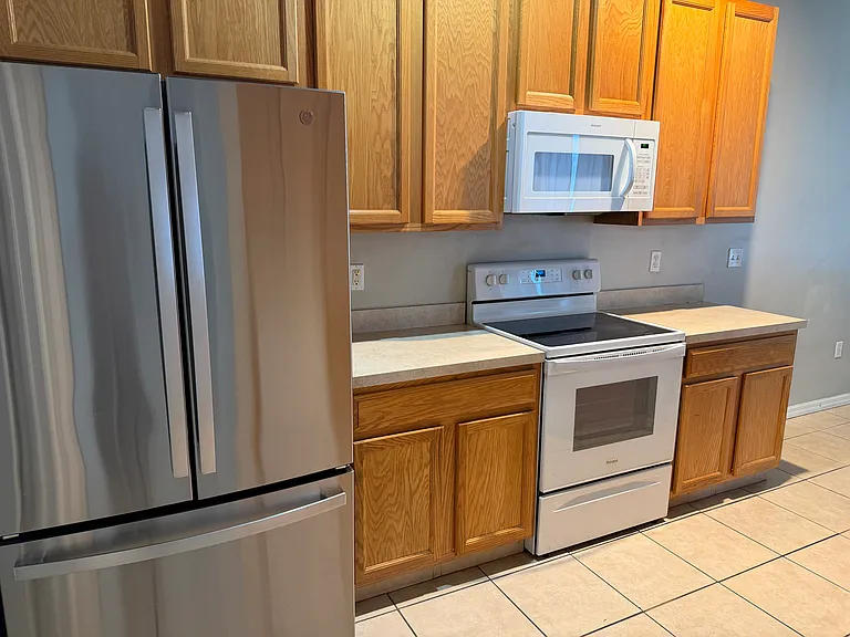 8732 Southern Charm Cir — Photo 3