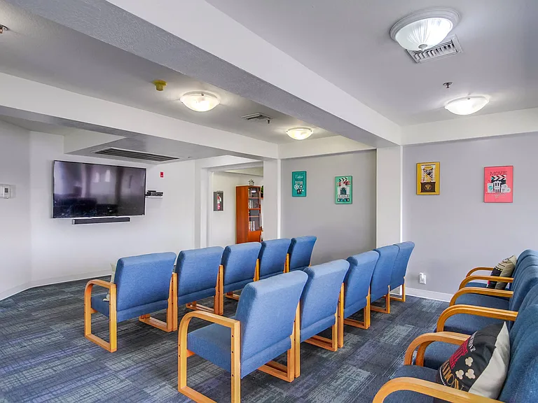 Casa Pacifica Senior Apartment Homes — Photo 10