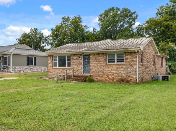 906 S Atlanta Ave, Sheffield, AL 35660