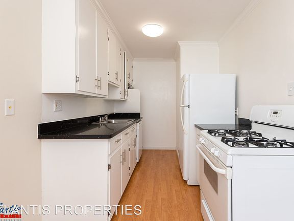 4th image of 331 Curtner Ave APT C