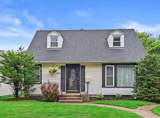 8826 W Center St, Milwaukee, WI 53222