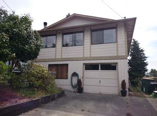 3949 SW Monroe St, Seattle, WA 98136
