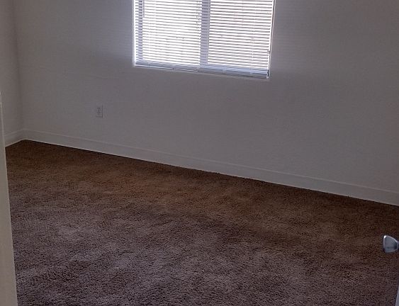 5th image of 568 W Wilson Ave APT D