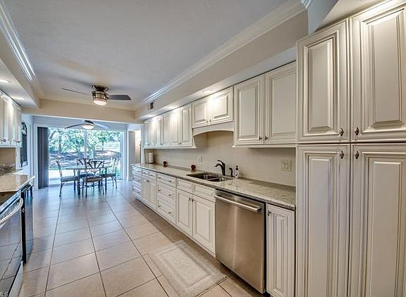 5th image of 241 Palm River Blvd APT C102