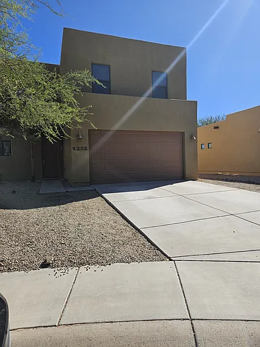 1285 Preston St Photo 1