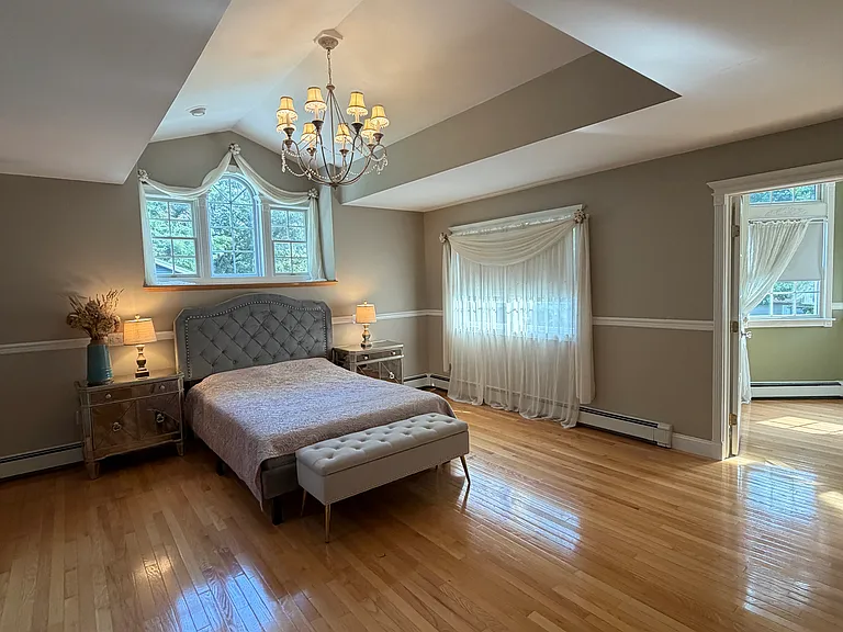 24 Arlington Ave — Photo 12