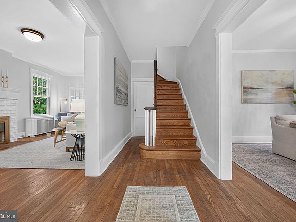 5th image of 3925 McKinley St NW