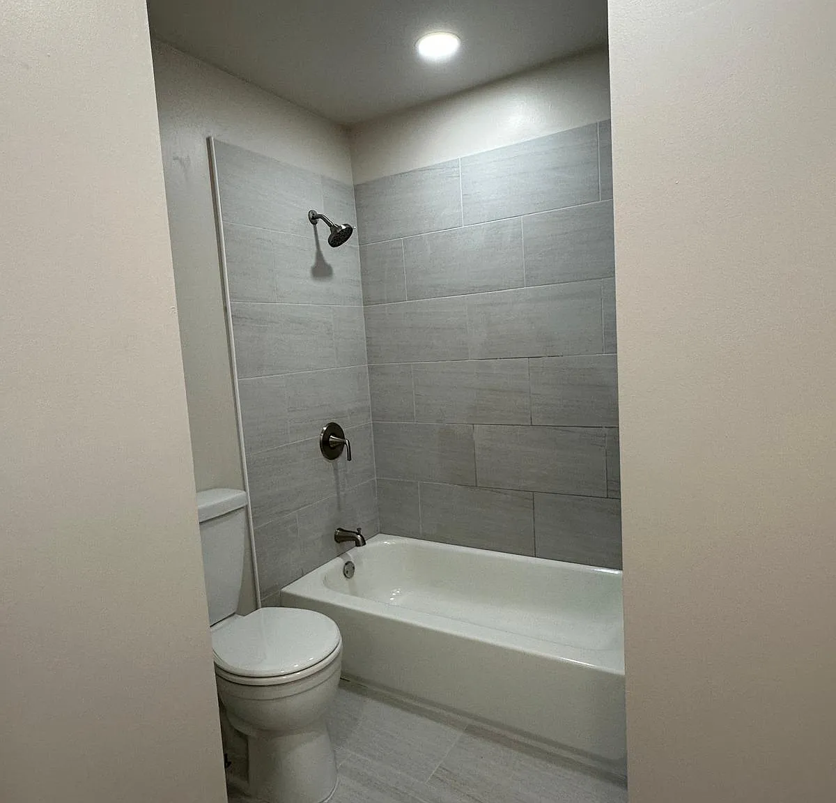 2 bed, 600 sqft, $1,300 — Photo 2