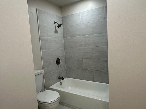 2nd image of 18225 Racho Rd Unit 5