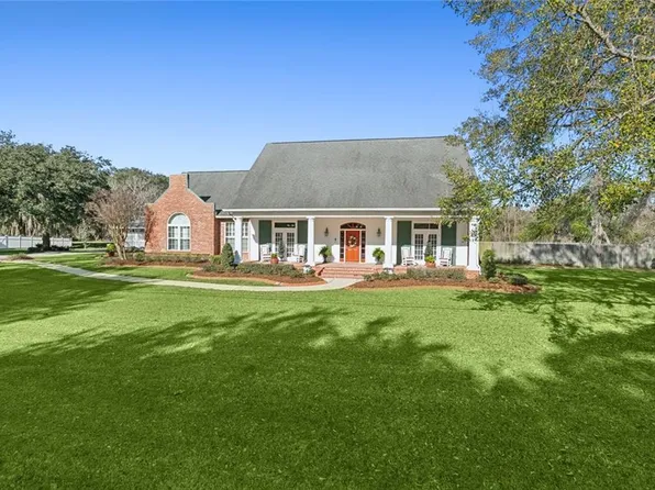 242 Sarah Victoria Dr, Belle Chasse, LA 70037