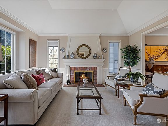 5th image of 4405 126th St Court NW