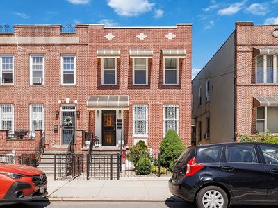 2362 24th St, Astoria, NY, 11105