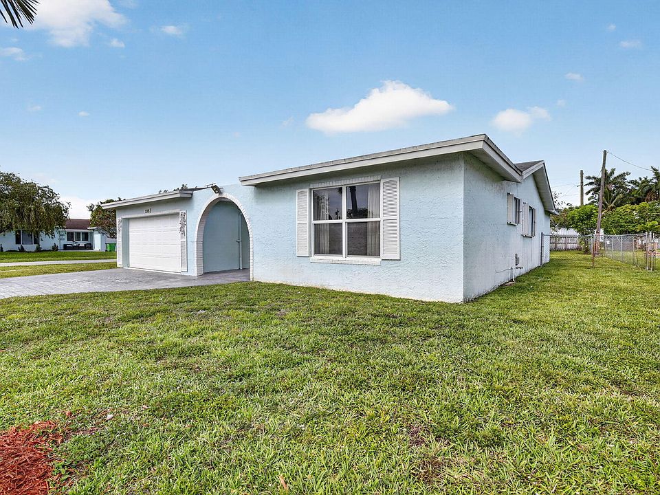 1st image of 2205 NW 72nd Avenue