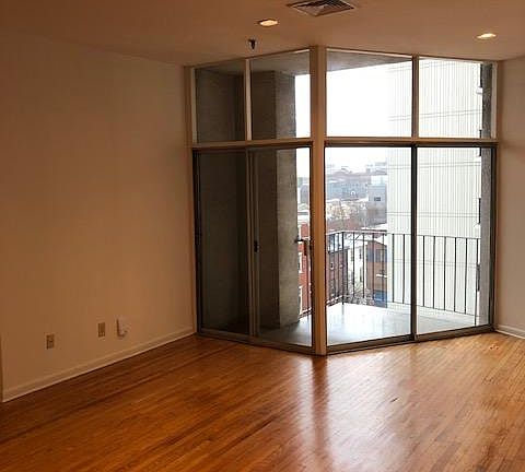3rd image of 428 S 13th St #505