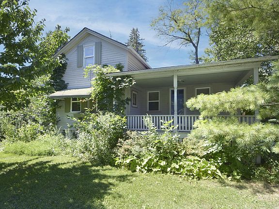 2nd image of 640 Cumnor Ave