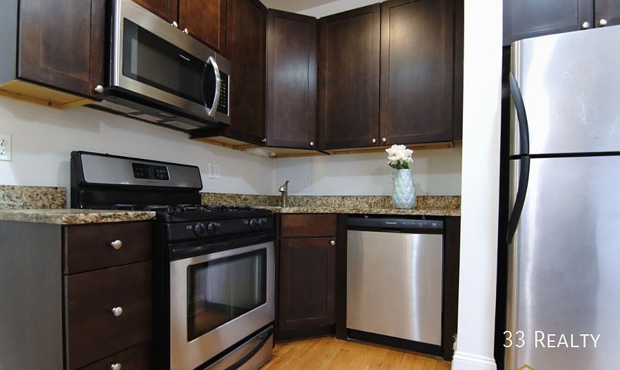 1st image of 7344 N Hoyne Ave APT 1