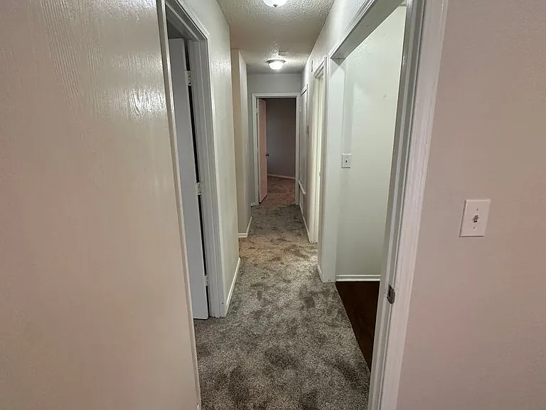 505 W Quantico St — Photo 12