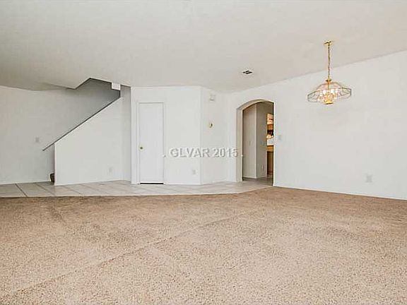 3rd image of 8332 Sky Canyon Ct