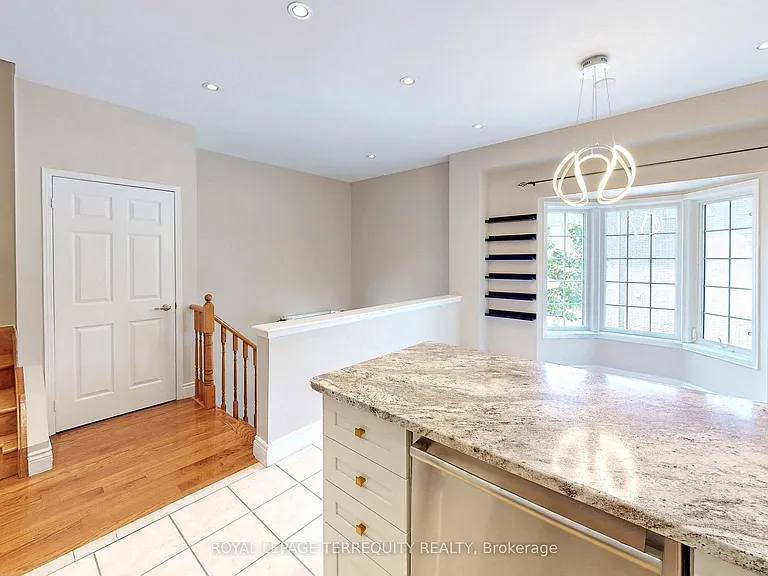 1130 Cawthra Rd #46 — Photo 8