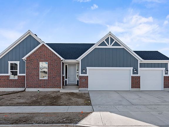 2000 Farmhouse - Broadview Shores 513