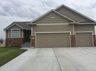 8304 W Kackley Cir, Wichita, KS 67205