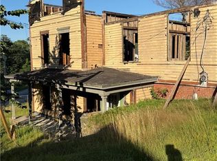 30 Hope Furnace Rd, Scituate, RI 02831