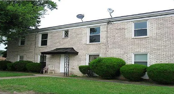 110 Foster Ave SE