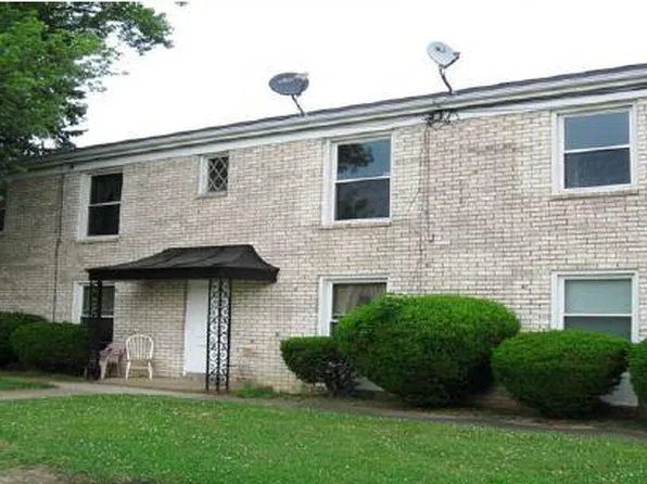 110 Foster Ave SE, North Canton, OH 44720