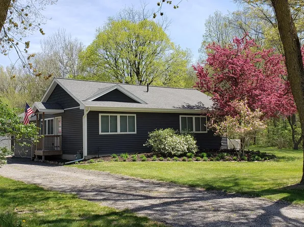 12151 Bunton Rd, Willis, MI 48191
