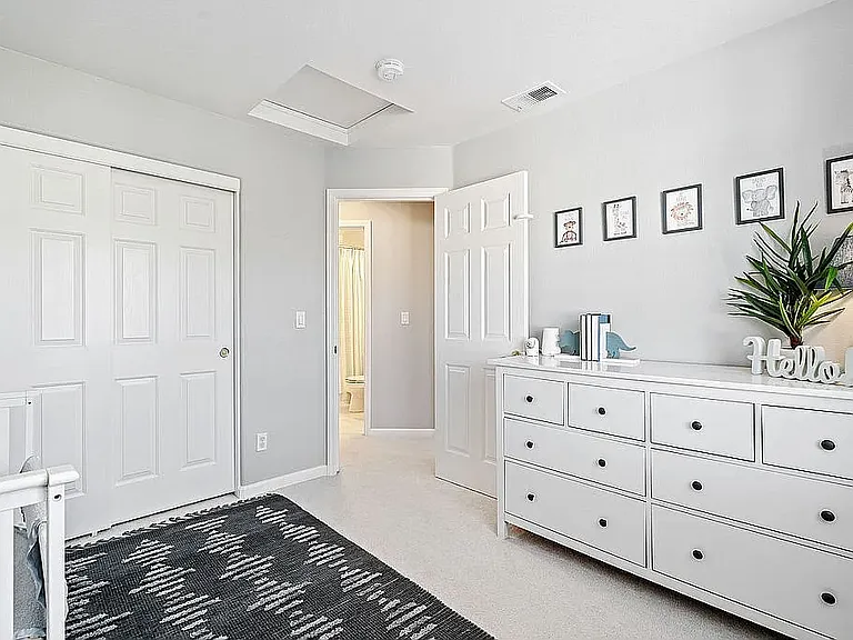 125 Sydney Ln — Photo 10