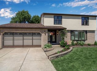 52 Barbados Dr, Buffalo, NY 14227