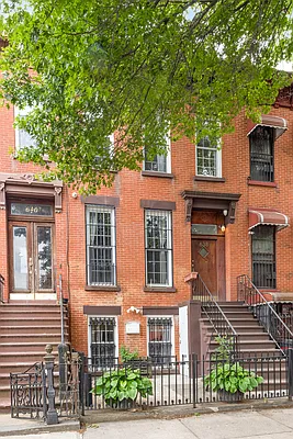 Sold by Douglas Elliman | media 15