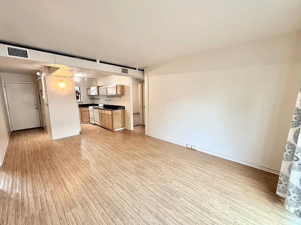 1855 Brightside Dr #12-B
