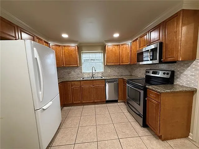 321 Rosemary Pl — Photo 8
